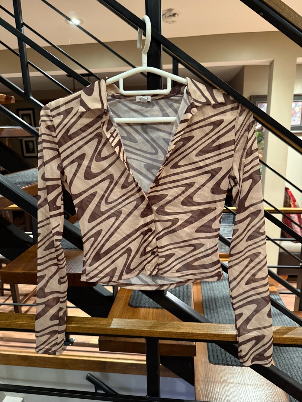 Retro Long-Sleeve Zigzag Print Button-Front Top - Brown/Cream